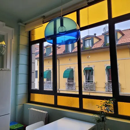Trilocale In Villa Signorile Milan Exterior photo