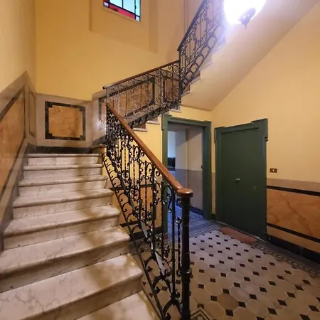 Trilocale In Villa Signorile Milan Exterior photo